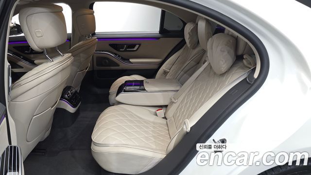 Mercedes-Benz S-Class 2022 — photo 17
