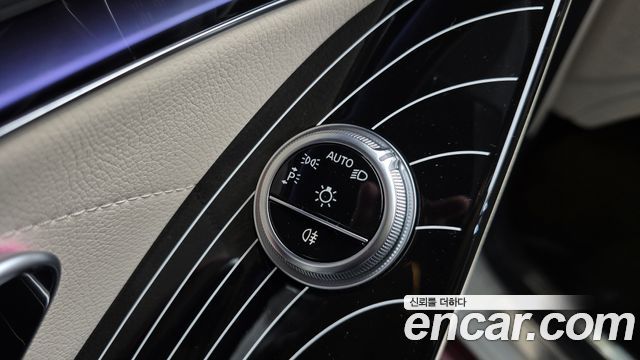 Mercedes-Benz S-Class 2022 — photo 26
