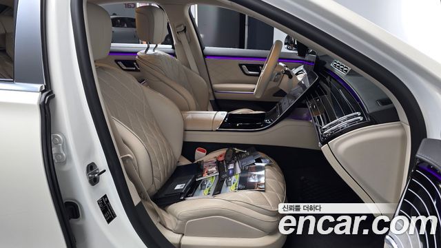 Mercedes-Benz S-Class 2022 — photo 16