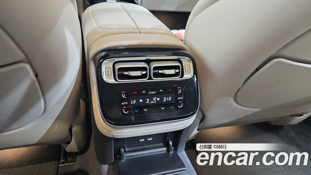 Mercedes-Benz S-Class 2022 — photo 29