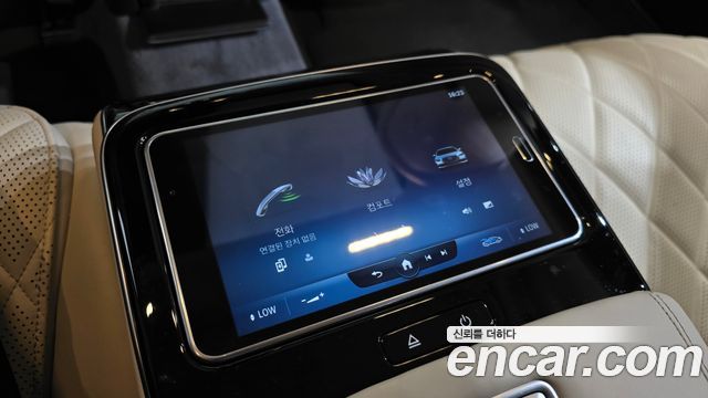 Mercedes-Benz S-Class 2022 — photo 30