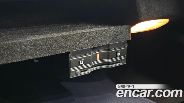 Mercedes-Benz C-Class 2019 — photo 33