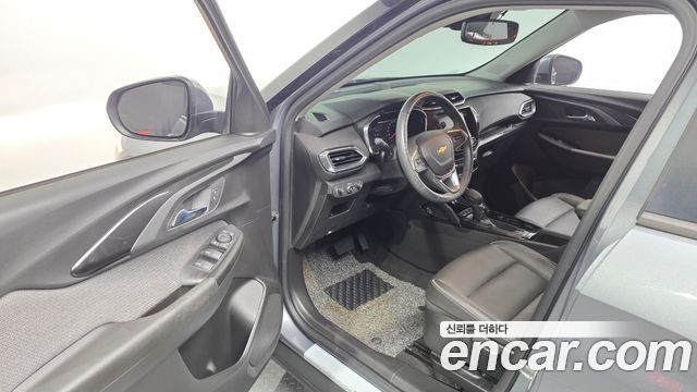Chevrolet Korea Trailblazer 2021 — photo 13