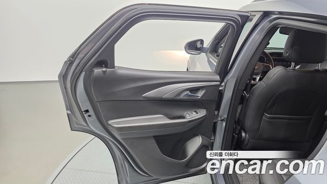 Chevrolet Korea Trailblazer 2021 — photo 15
