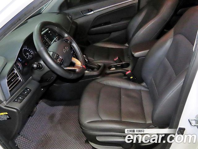 Hyundai AVANTE 2020 — photo 6