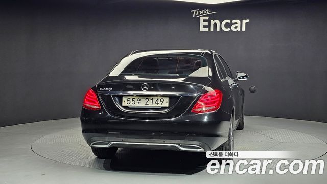 Mercedes-Benz C-Class 2017 — photo 4