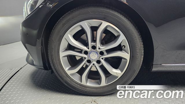Mercedes-Benz C-Class 2017 — photo 5