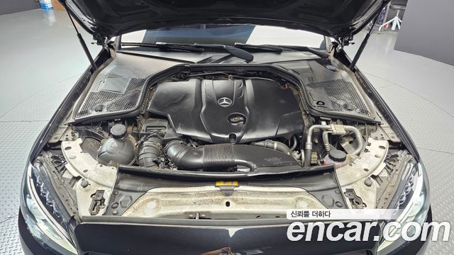 Mercedes-Benz C-Class 2017 — photo 6