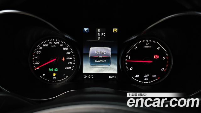 Mercedes-Benz C-Class 2017 — photo 8