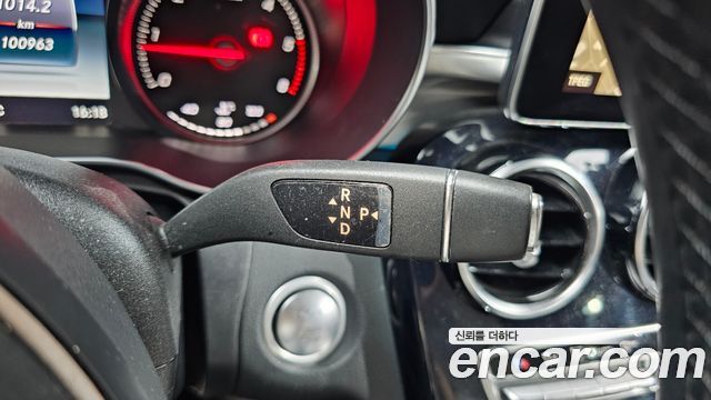 Mercedes-Benz C-Class 2017 — photo 9