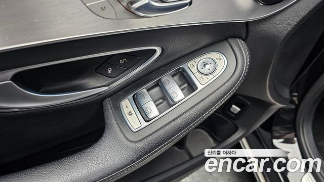 Mercedes-Benz C-Class 2017 — photo 20