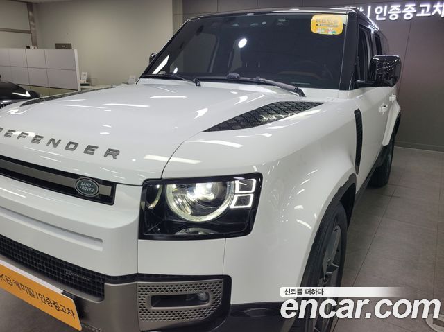 Land Rover Defender 2023 — photo 19