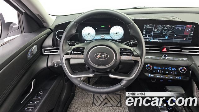 Hyundai AVANTE 2022 — photo 13