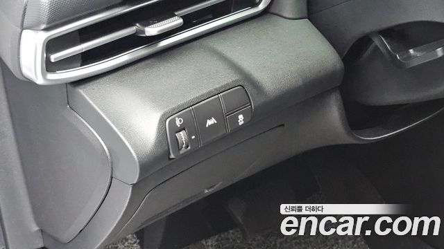 Hyundai AVANTE 2022 — photo 14