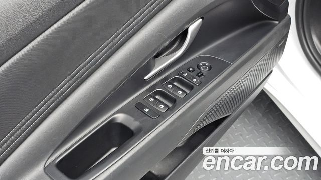 Hyundai AVANTE 2022 — photo 20