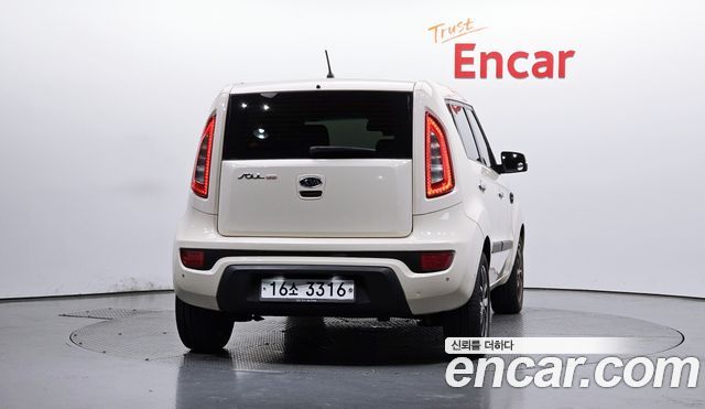 Kia Soul 2012 — photo 4