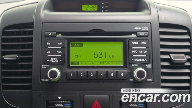 Kia Canival 2009 — photo 16