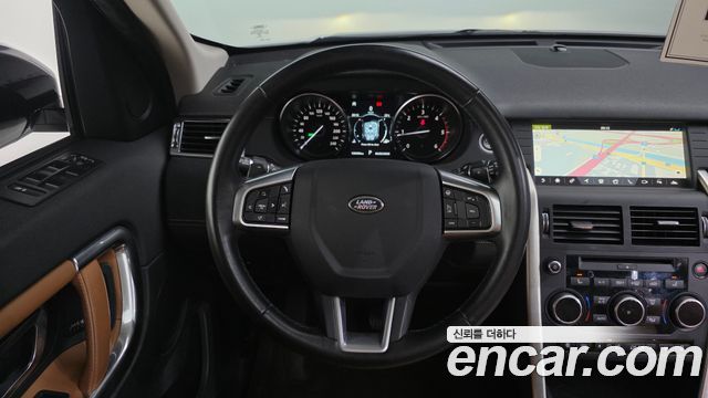 Land Rover Discovery Sport 2019 — photo 13