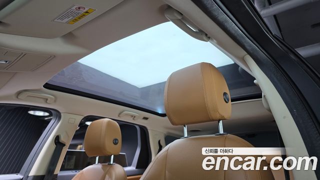 Land Rover Discovery Sport 2019 — photo 15