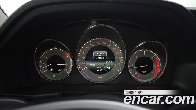 Mercedes-Benz GLK-Class 2015 — photo 8