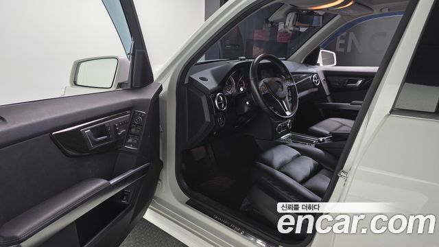 Mercedes-Benz GLK-Class 2015 — photo 10