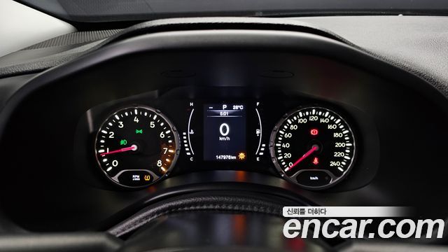Jeep Renegade 2017 — photo 8