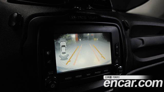 Jeep Renegade 2017 — photo 14