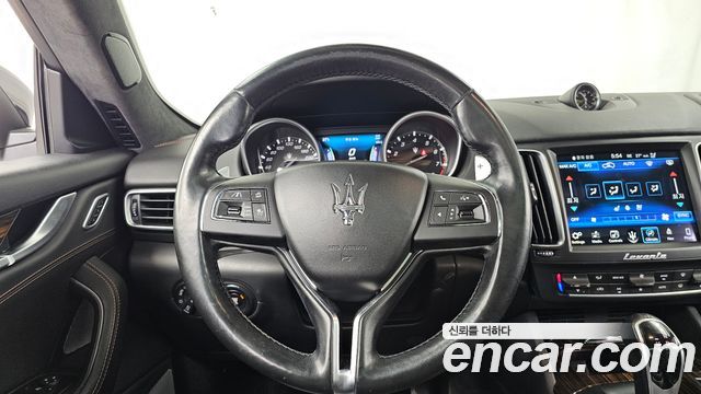 Maserati Levante 2017 — photo 13