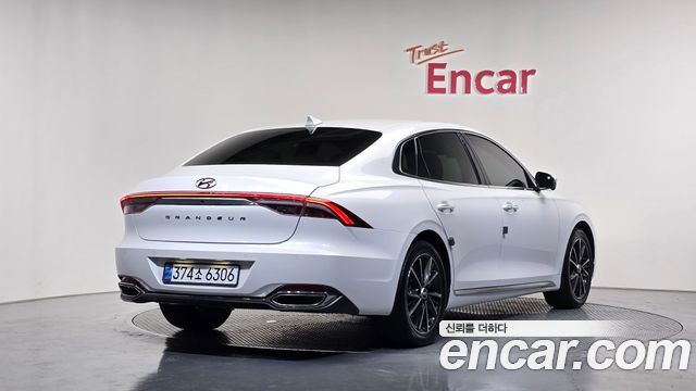 Hyundai Grandeur 2022 — photo 2