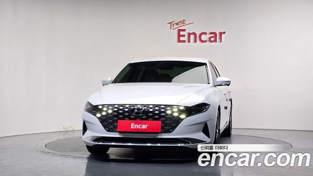 Hyundai Grandeur 2022 — photo 3