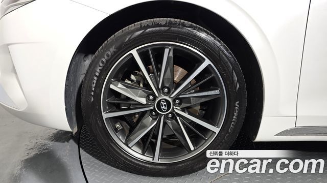 Hyundai Grandeur 2022 — photo 5