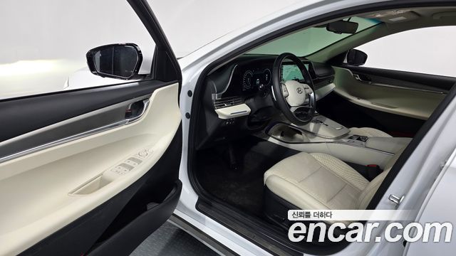 Hyundai Grandeur 2022 — photo 10