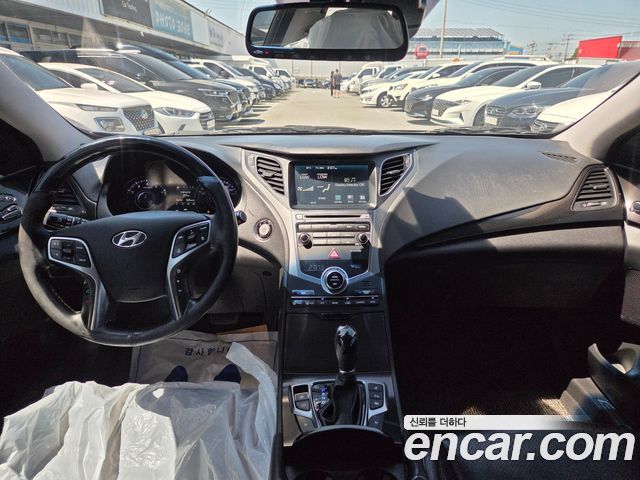 Hyundai Grandeur 2016 — photo 8