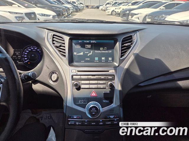 Hyundai Grandeur 2016 — photo 11