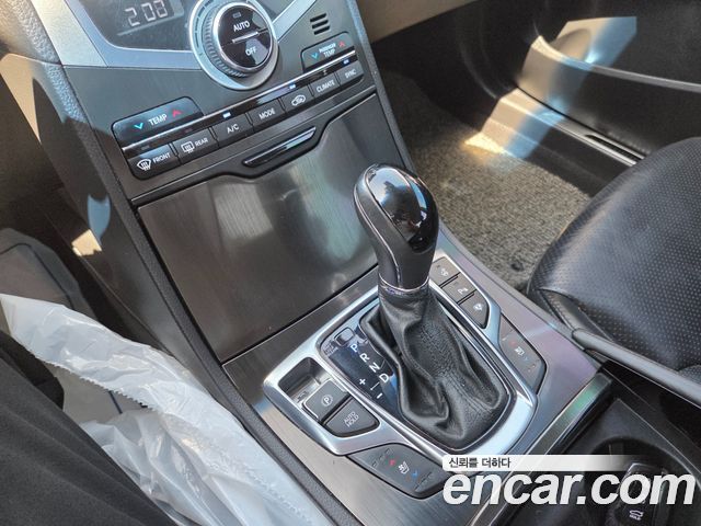 Hyundai Grandeur 2016 — photo 12