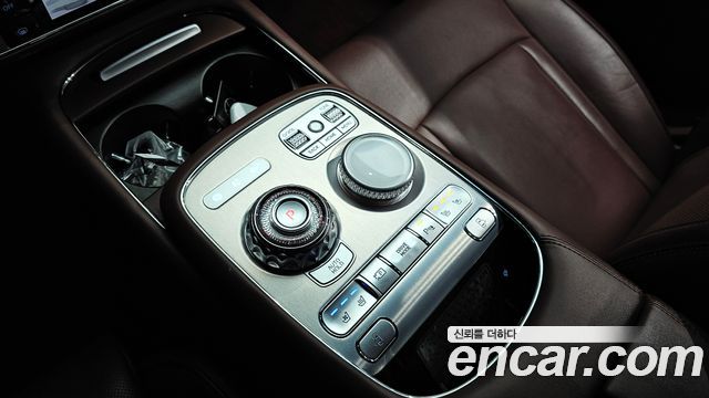 Genesis G90 2022 — photo 9