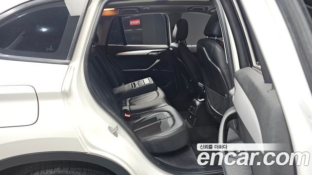 BMW X1 2016 — photo 11