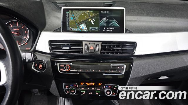 BMW X1 2016 — photo 17