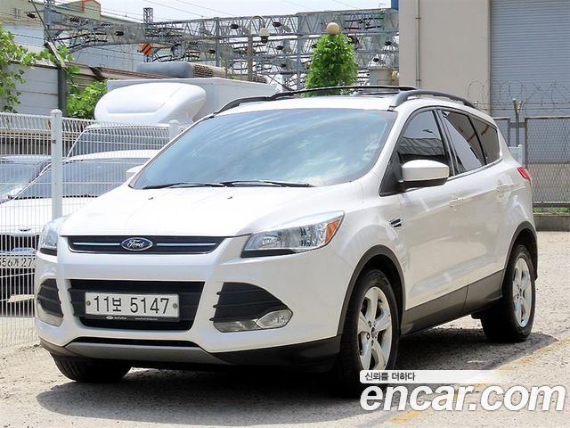 Ford Escape 2015 — photo 2