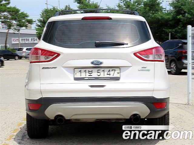 Ford Escape 2015 — photo 4