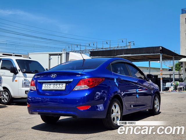 Hyundai Accent 2012 — photo 3