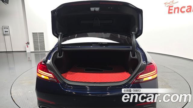 Genesis G70 2019 — photo 26