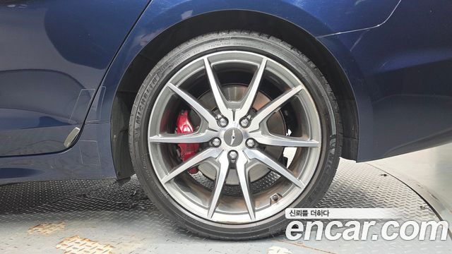 Genesis G70 2019 — photo 7