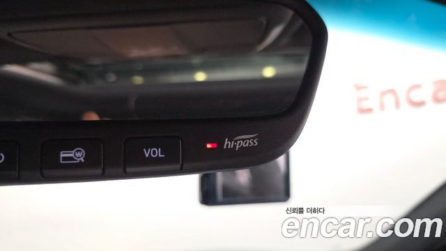Genesis G70 2019 — photo 27