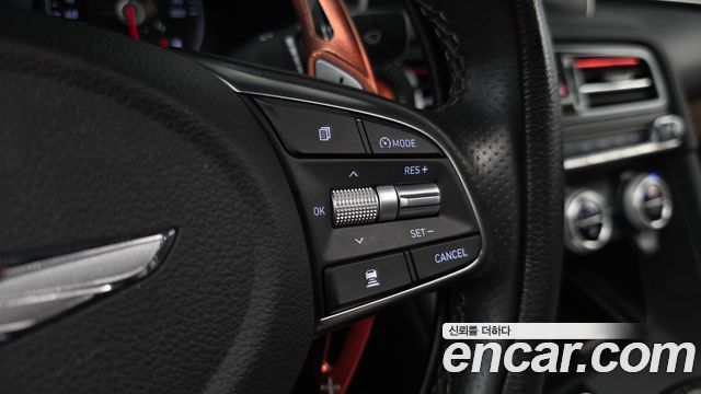 Genesis G70 2019 — photo 35