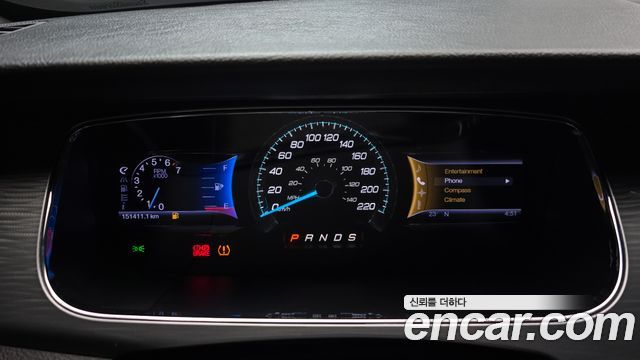 Ford Taurus 2013 — photo 8