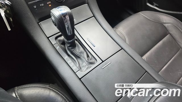 Ford Taurus 2013 — photo 9