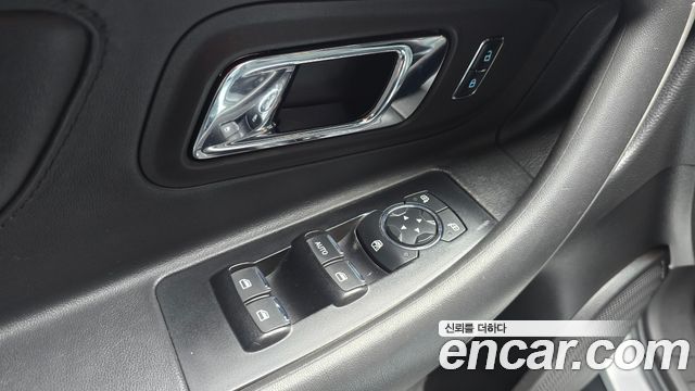 Ford Taurus 2013 — photo 14