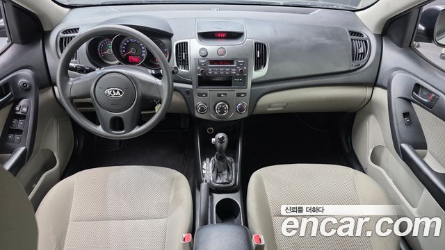 Kia Porte 2011 — photo 7