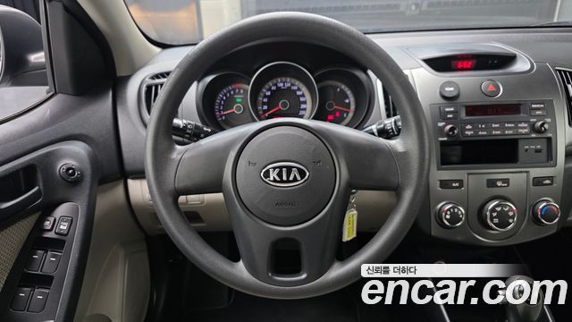 Kia Porte 2011 — photo 13